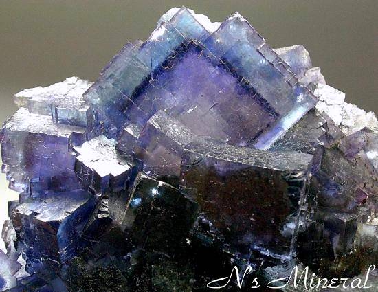 鉱物標本 フローライト fluorite 蛍石 イリノイ USA - www.buyfromhill.com